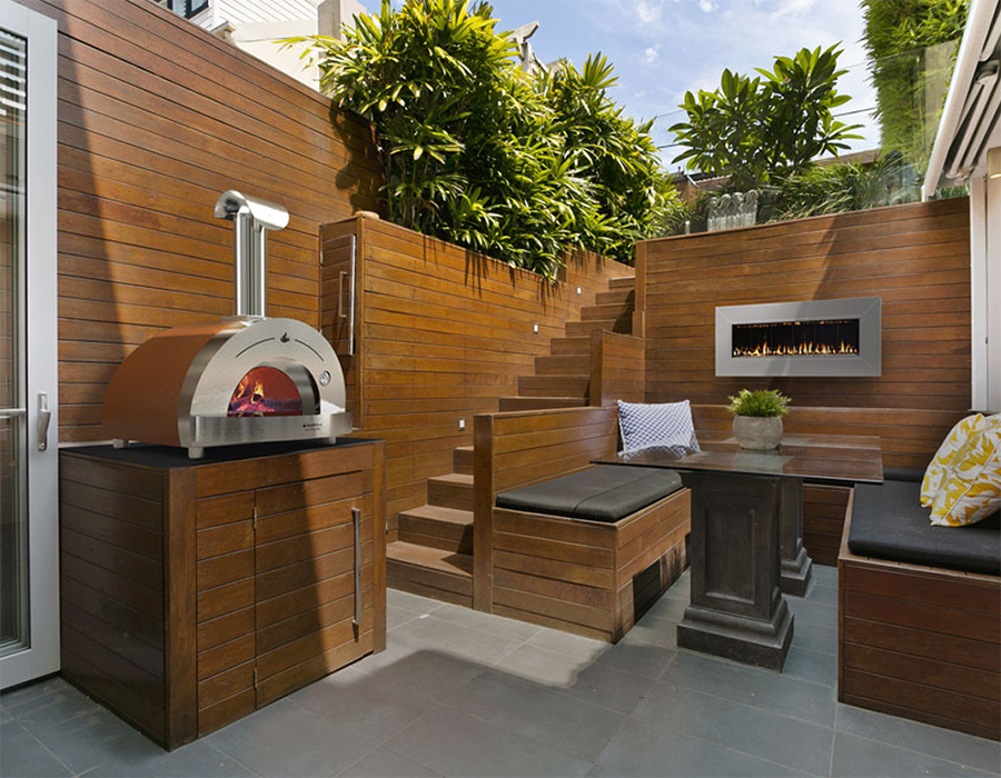 Hearthstone Outdoor Fireplace and Pizza Oven.jpg